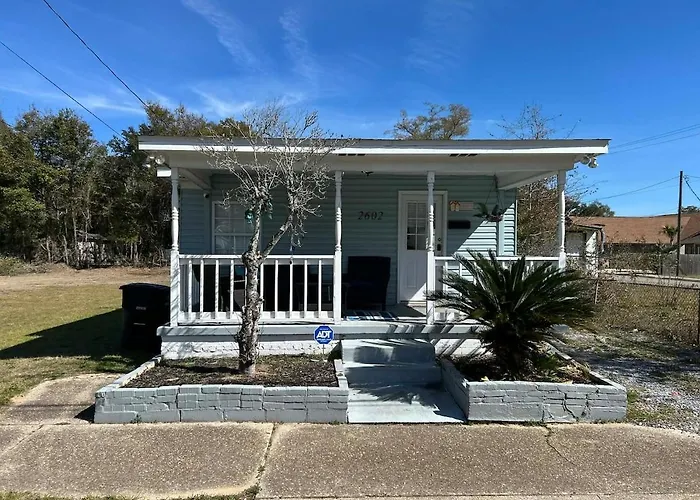 Retreat Near Hospitals & * Pensacola