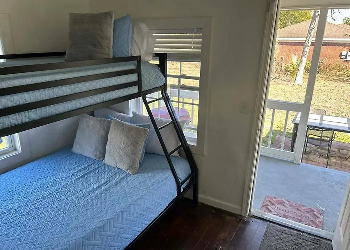 Retreat Near Hospitals & * Pensacola