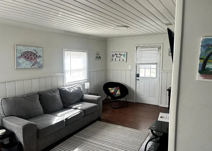 Retreat Near Hospitals & Holiday home