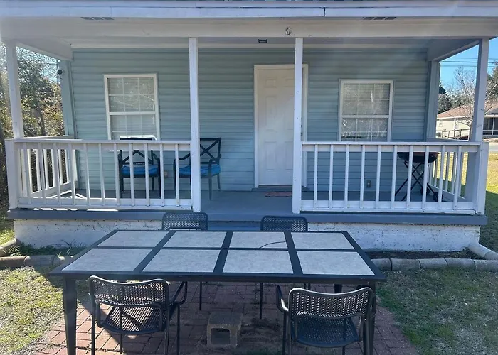 Holiday home Retreat Near Hospitals &